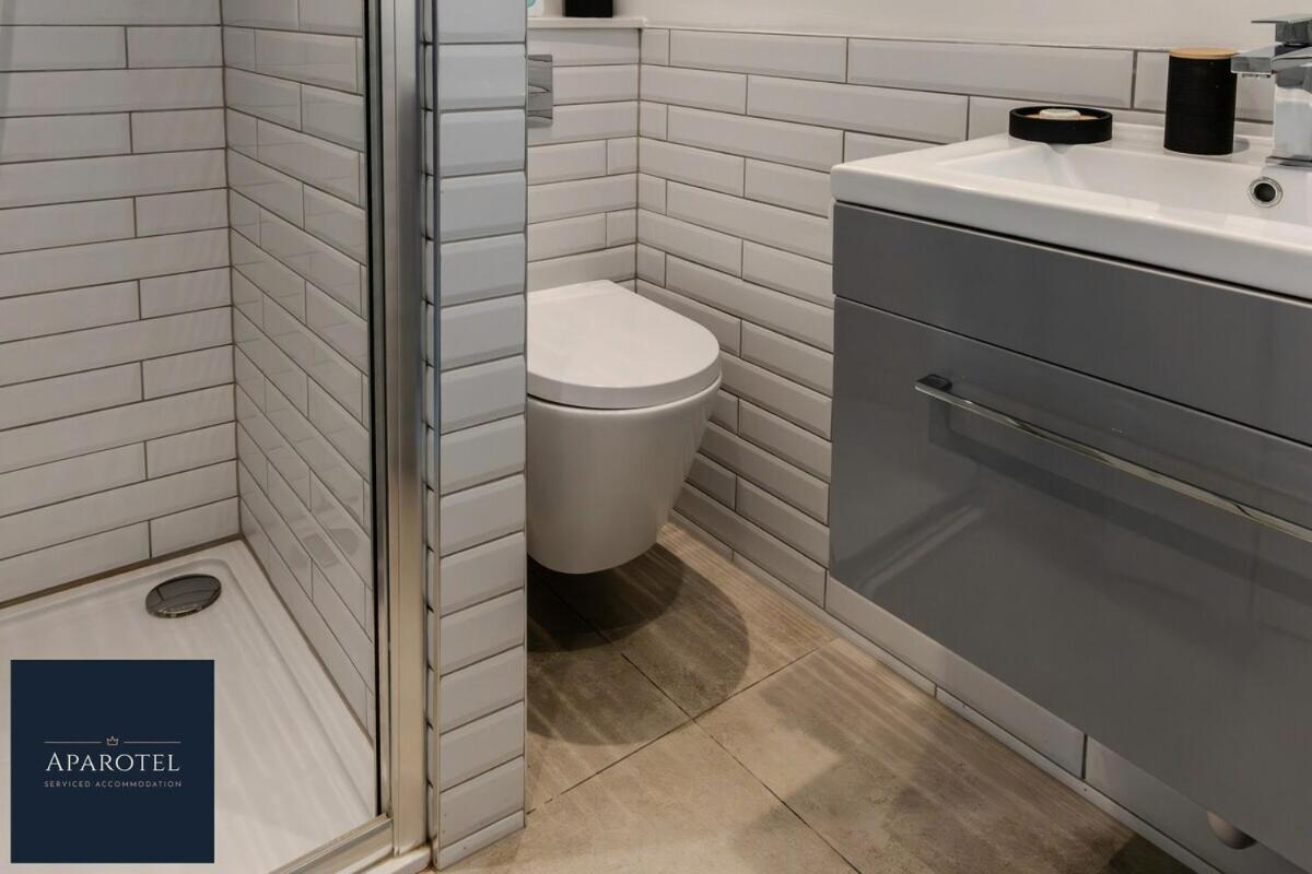 Aparotel Serviced Apartments - Stonehenge, Amesbury Town Centre Room photo