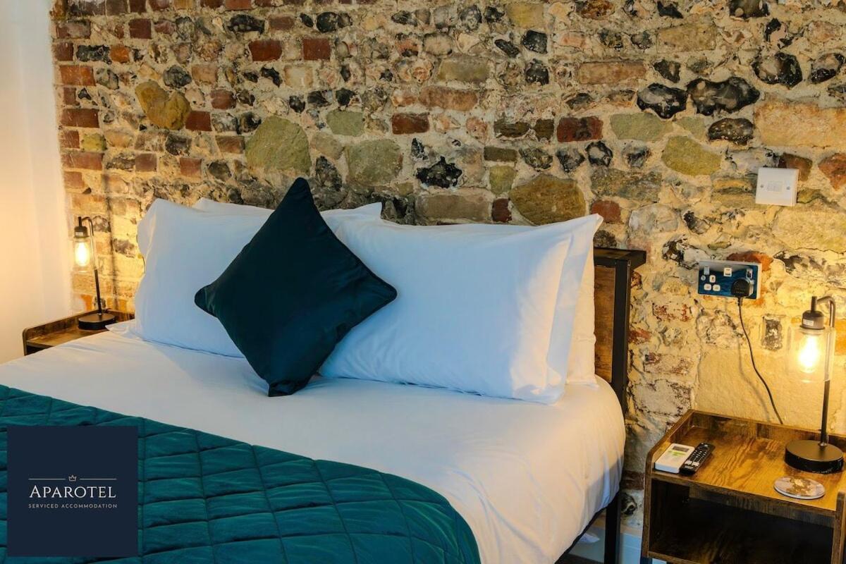 Aparotel Serviced Apartments - Stonehenge, Amesbury Town Centre Room photo