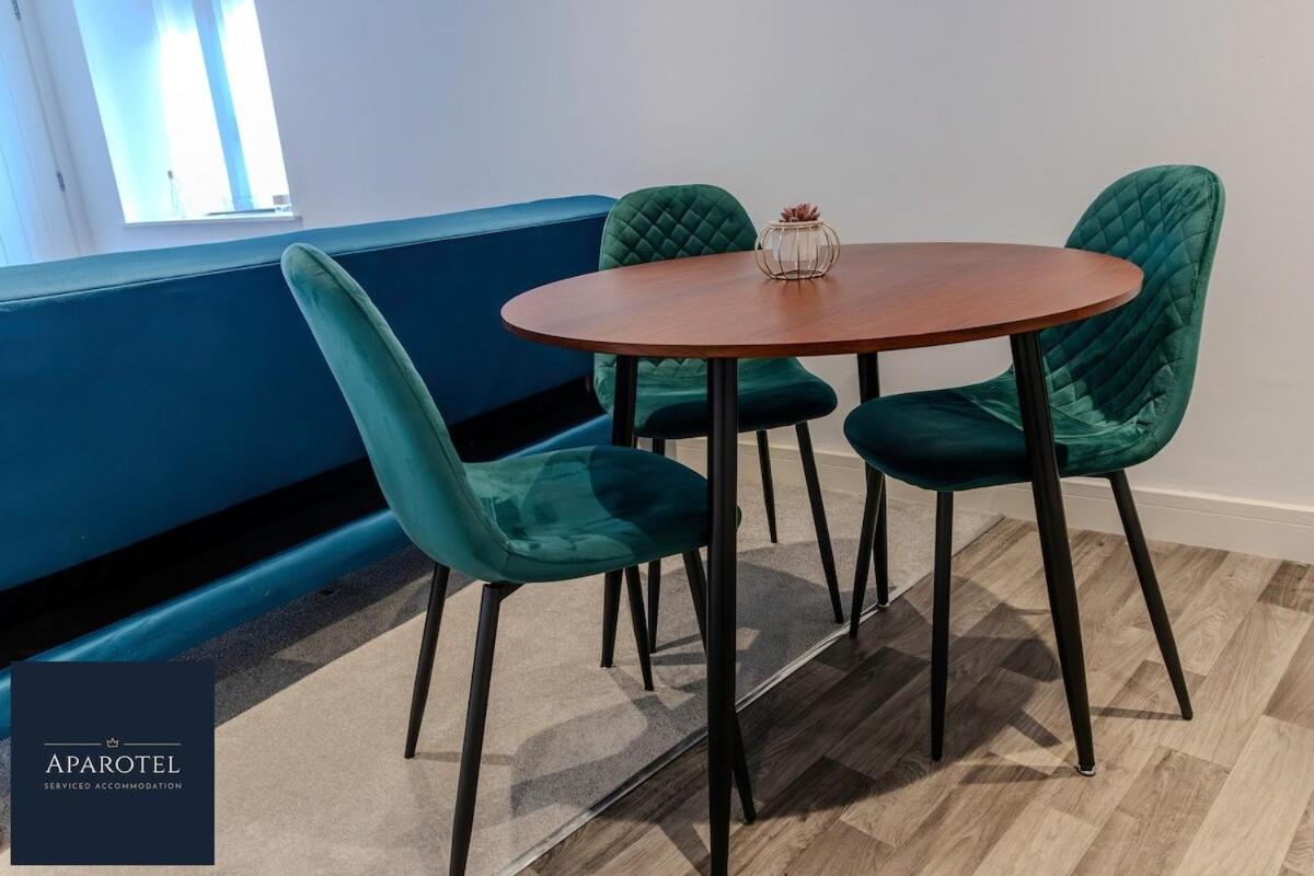 Aparotel Serviced Apartments - Stonehenge, Amesbury Town Centre Room photo